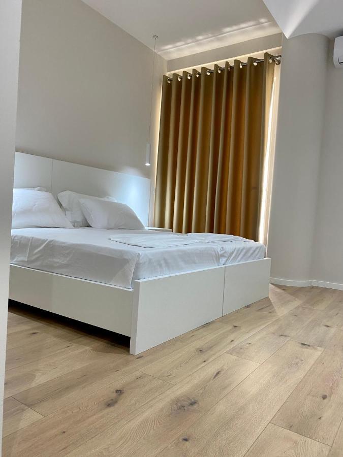 Violet'S Boutique Apartments Sarandë エクステリア 写真