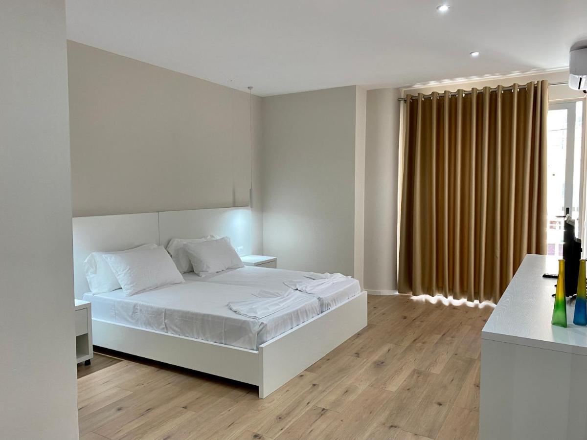 Violet'S Boutique Apartments Sarandë エクステリア 写真
