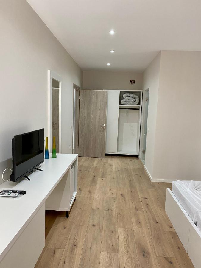 Violet'S Boutique Apartments Sarandë エクステリア 写真