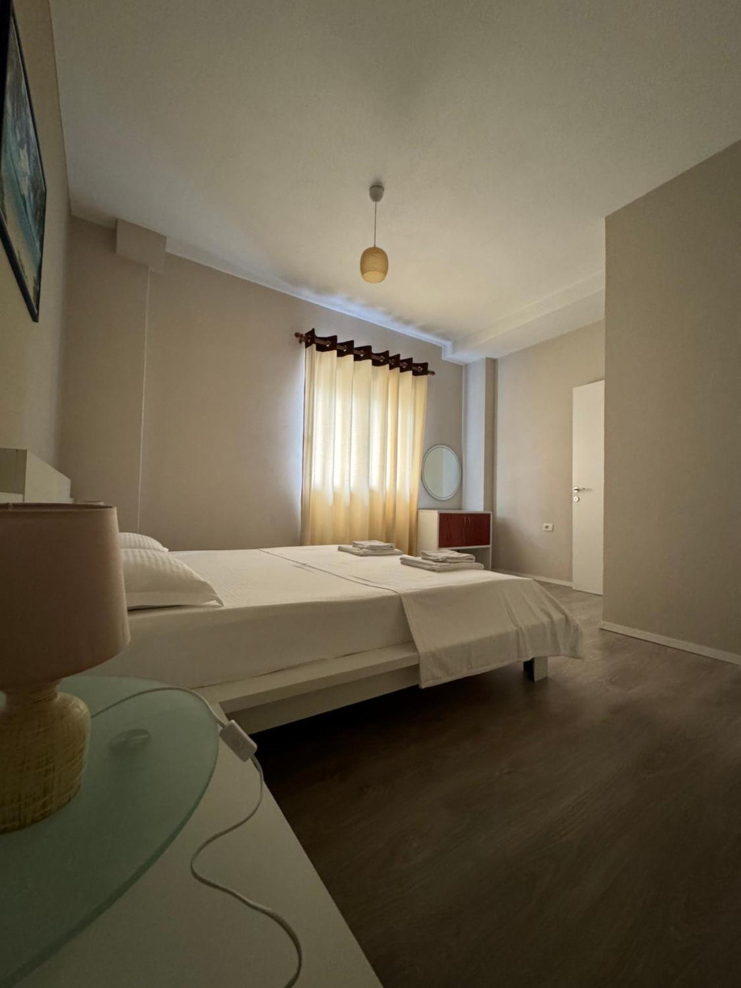 Violet'S Boutique Apartments Sarandë エクステリア 写真