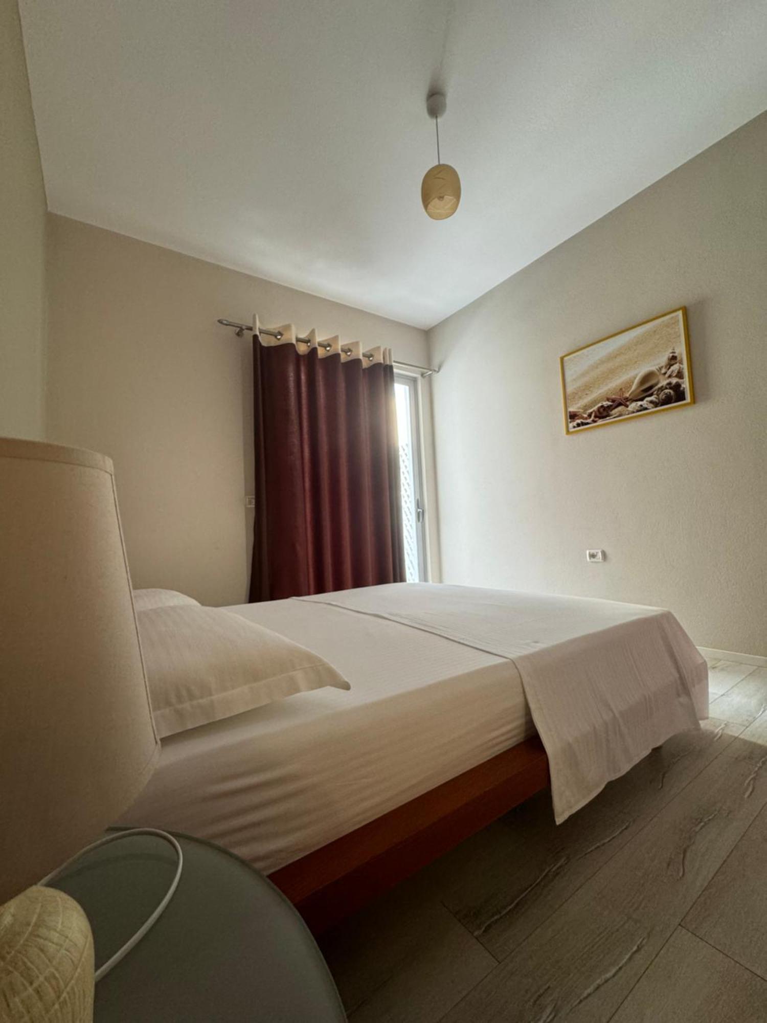 Violet'S Boutique Apartments Sarandë エクステリア 写真