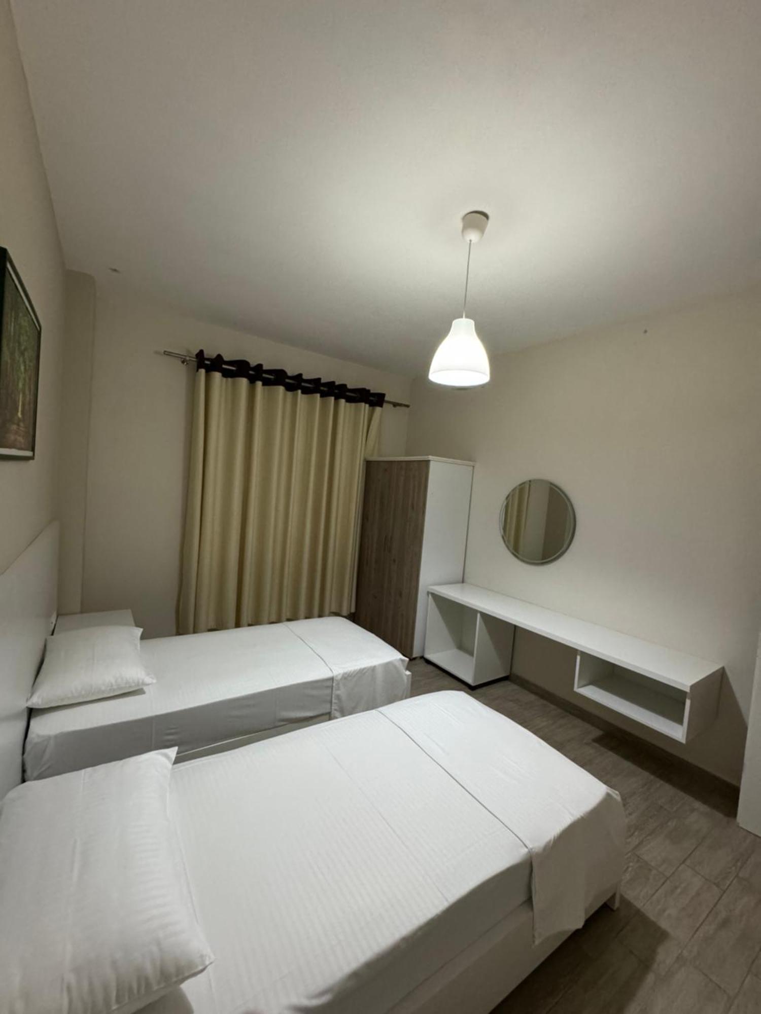 Violet'S Boutique Apartments Sarandë エクステリア 写真