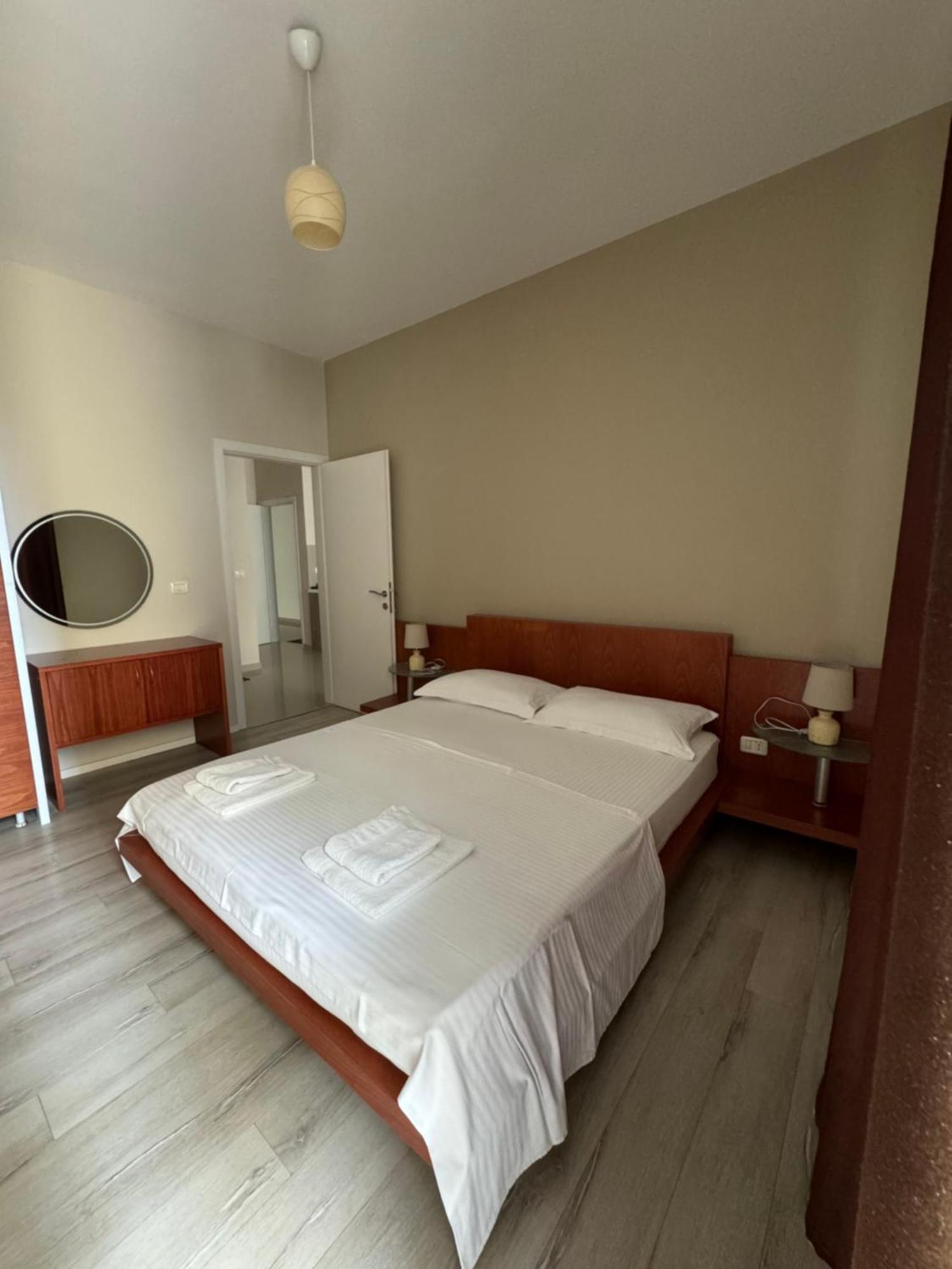 Violet'S Boutique Apartments Sarandë エクステリア 写真