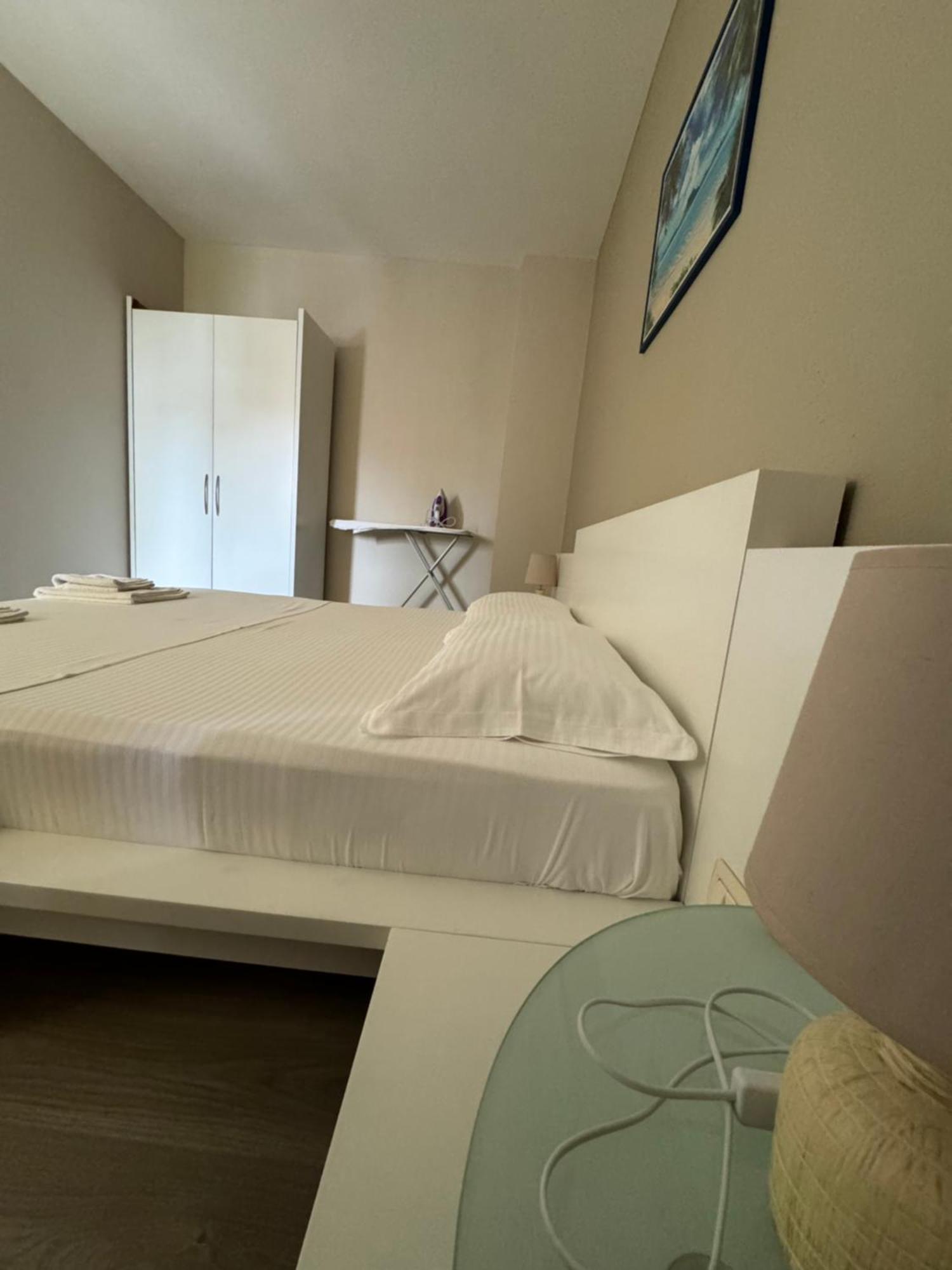 Violet'S Boutique Apartments Sarandë エクステリア 写真
