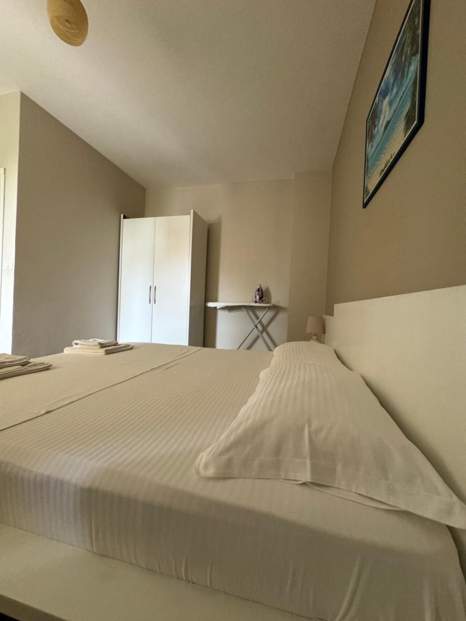 Violet'S Boutique Apartments Sarandë エクステリア 写真