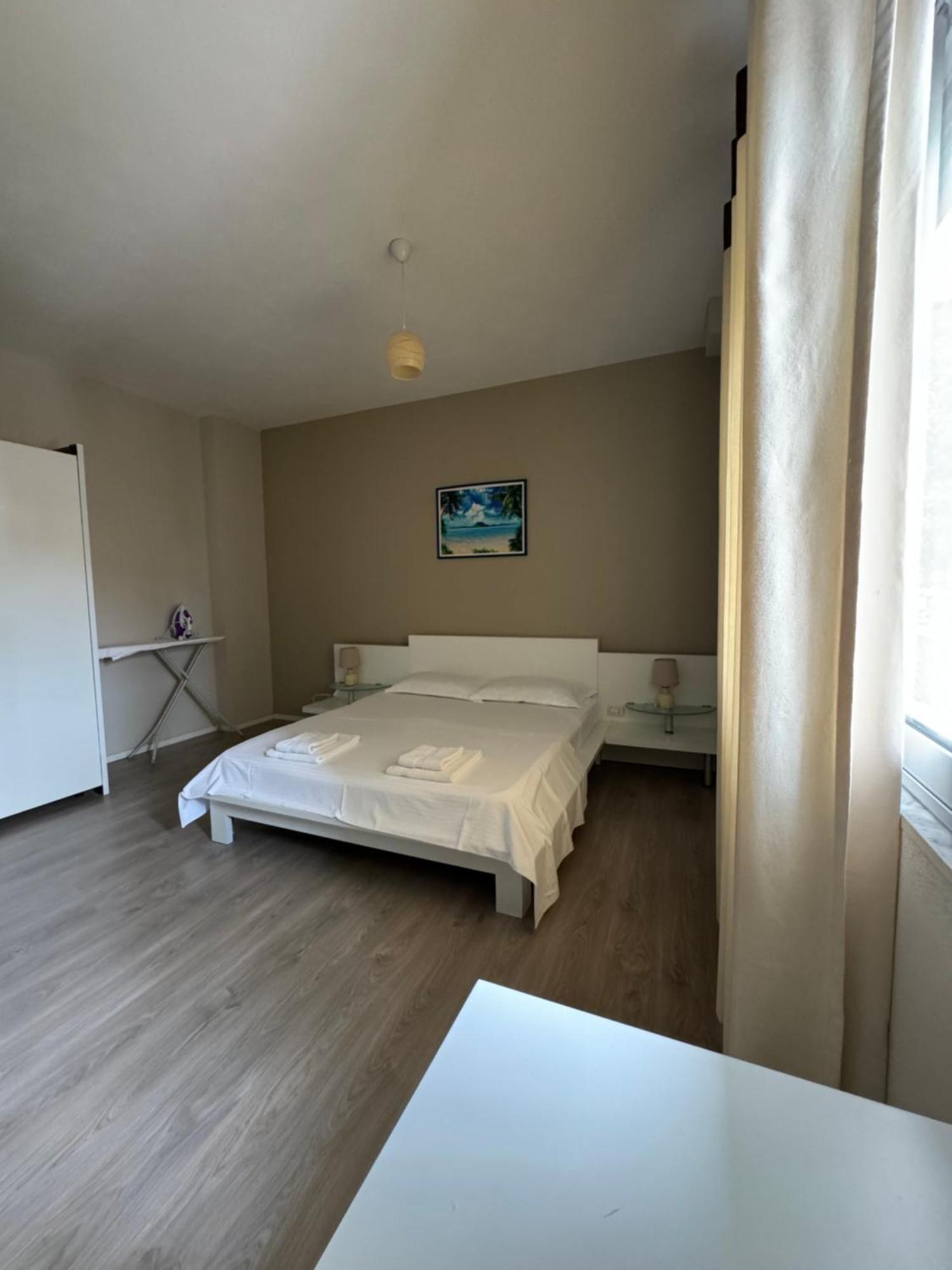 Violet'S Boutique Apartments Sarandë エクステリア 写真